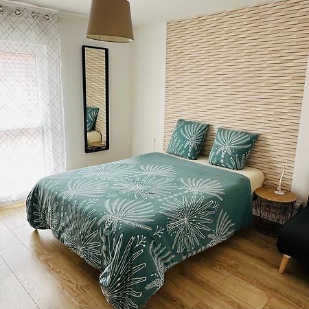 B&B Chez L'Habitant Chambre Privative Sur La Route Des Vins Tv Parking Box Velo Изенгейм Экстерьер фото